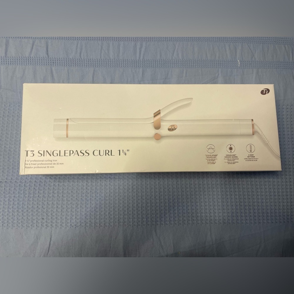 T3 singlepass  1 1/4 curling iron - Picture 3 of 3